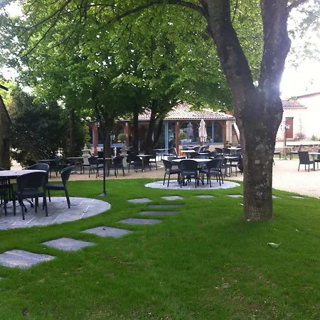 Couette-café Chambres D'hotes Les Delices De La Roche *