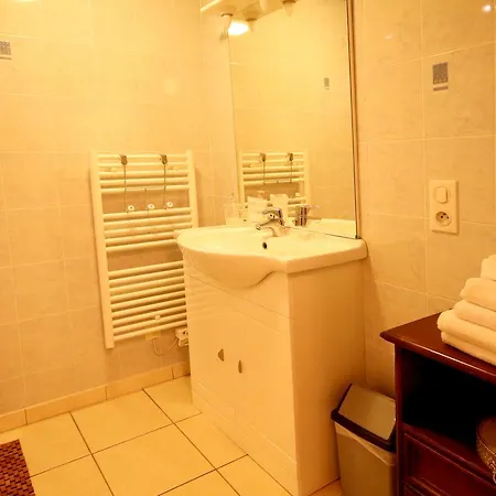 Chambres D'hotes Les Delices De La Roche Louresse-Rochemenier