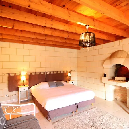 Nocleg ze śniadaniem Chambres D'hotes Les Delices De La Roche